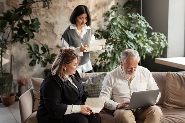 Luxury family assistant service coordination